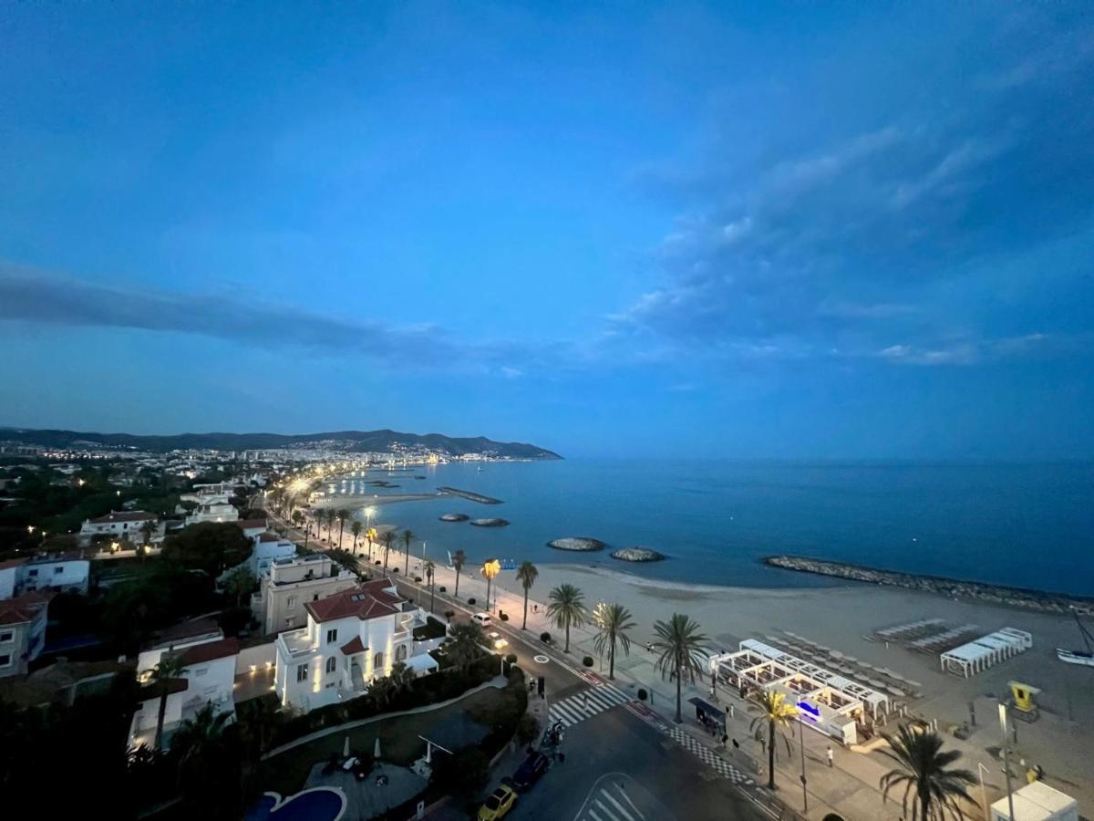 Entire Apartment , 2 Bedrooms Newly Remodeled Center Sitges Barcelona Exterior photo